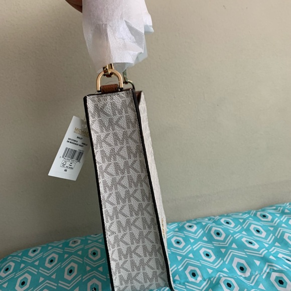 Michael Kors AUTHENTIC - Picture 3 of 6